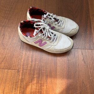 New Balance 420 sneakers | size 6.5
